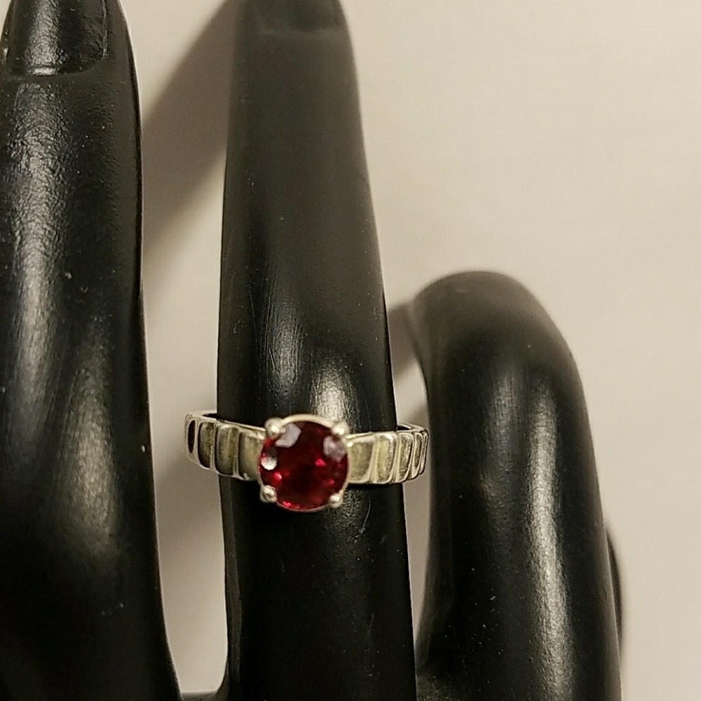 Sterling Silver Round Garnet Ring